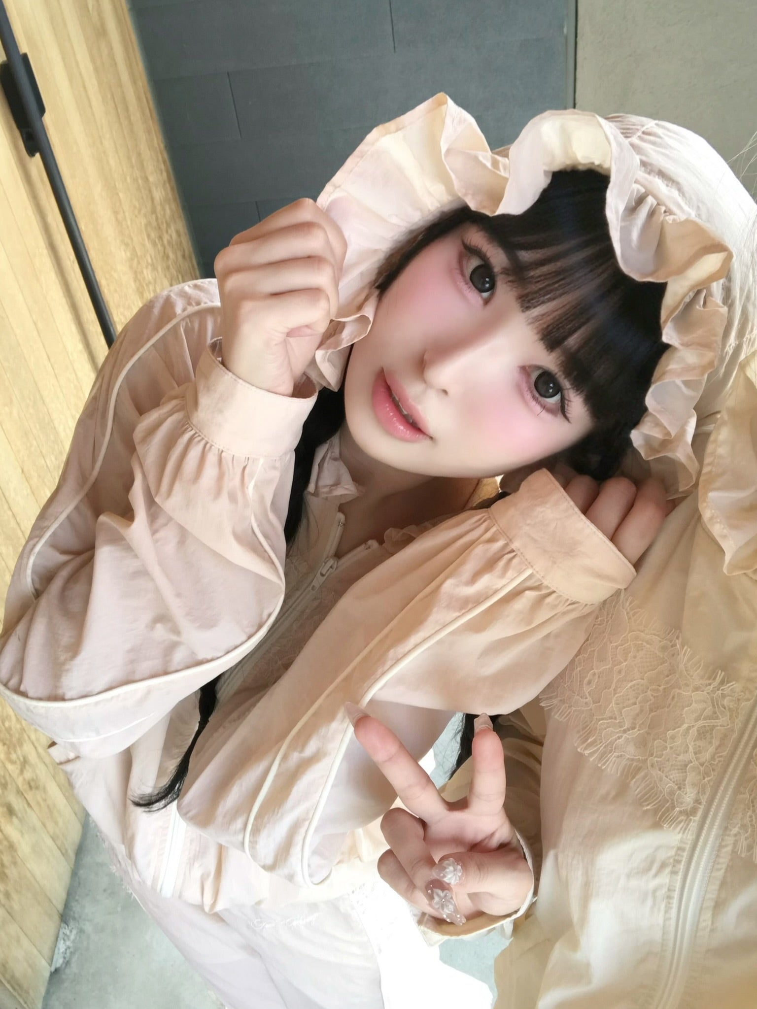 airy lace hoodie
