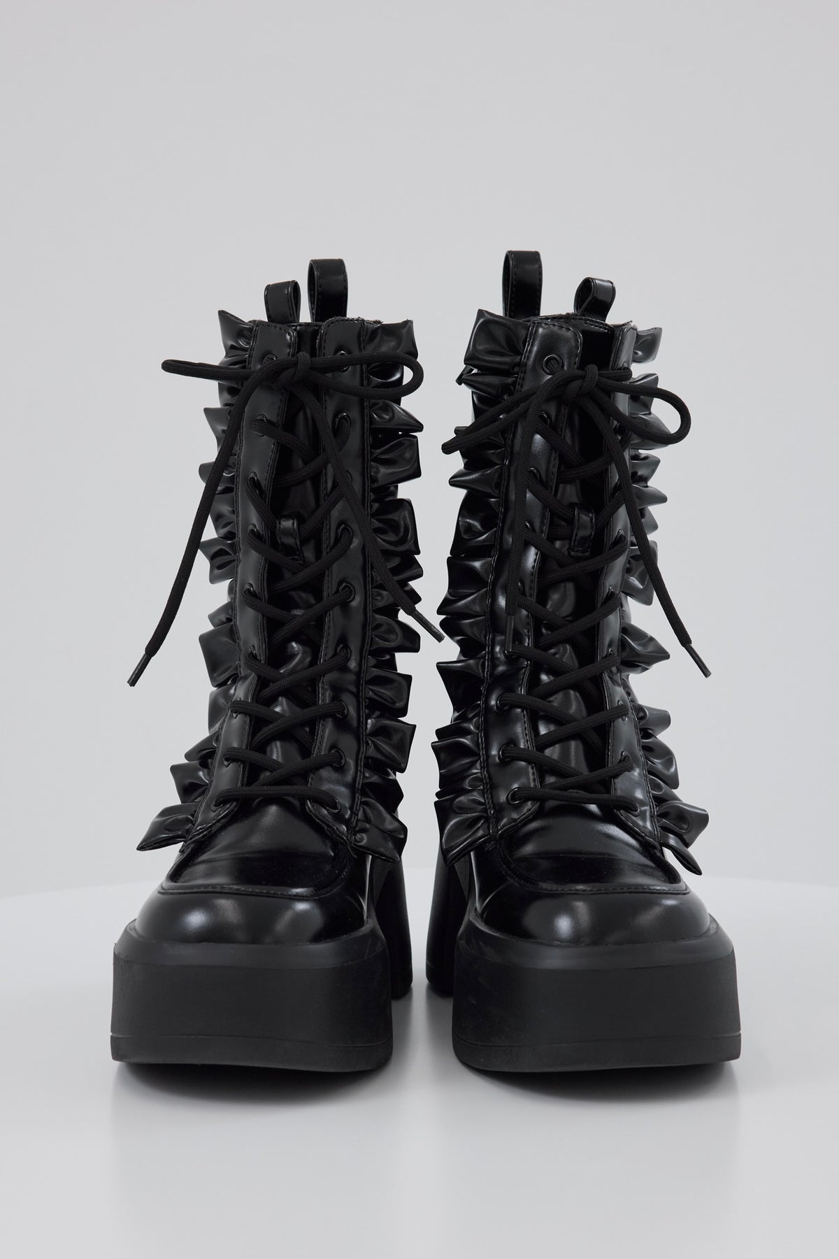 Frill lace up middle boots