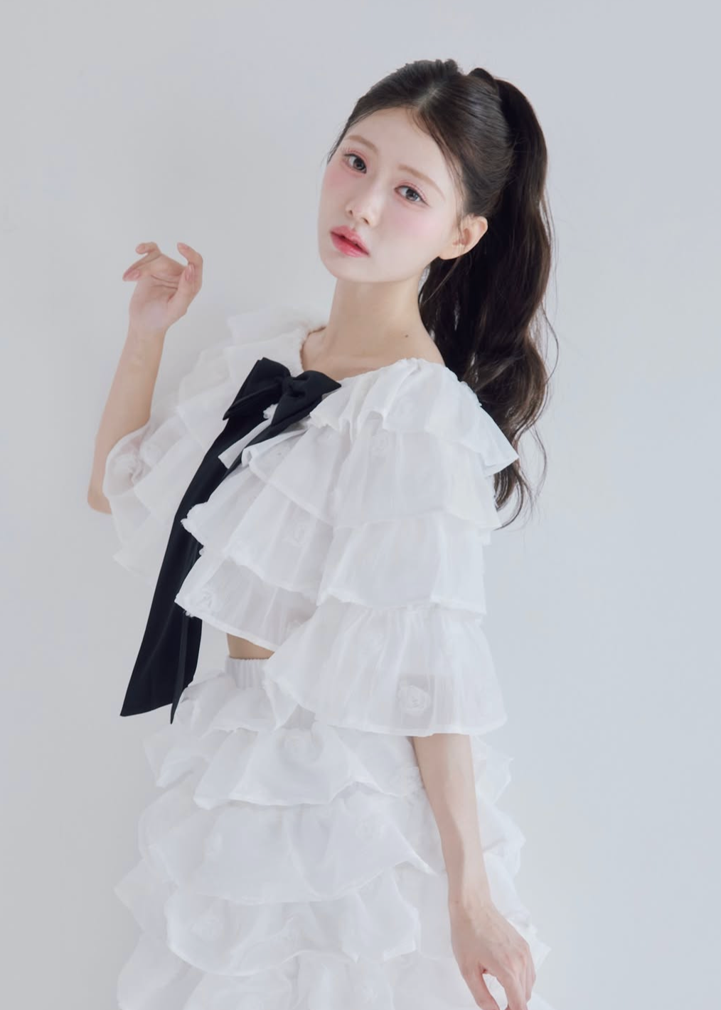 Lisa rose frill ribbon tops