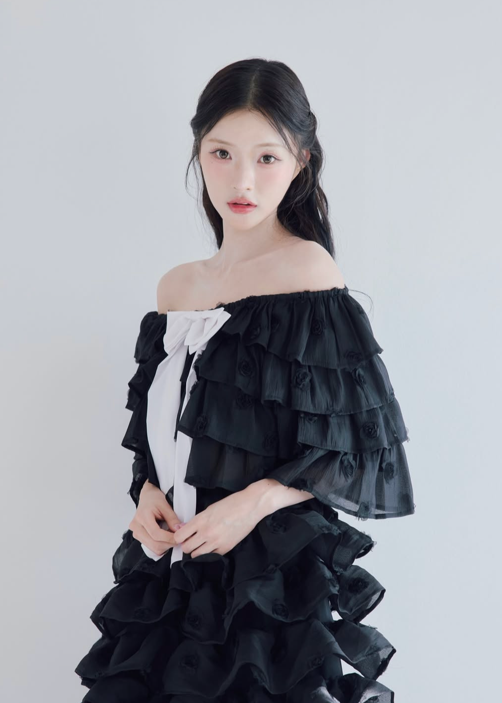 Lisa rose frill ribbon tops
