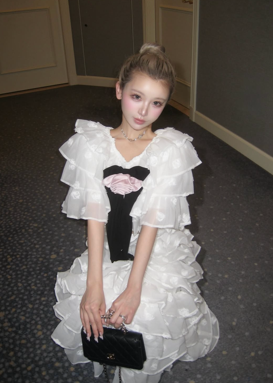 Lisa rose frill ribbon tops