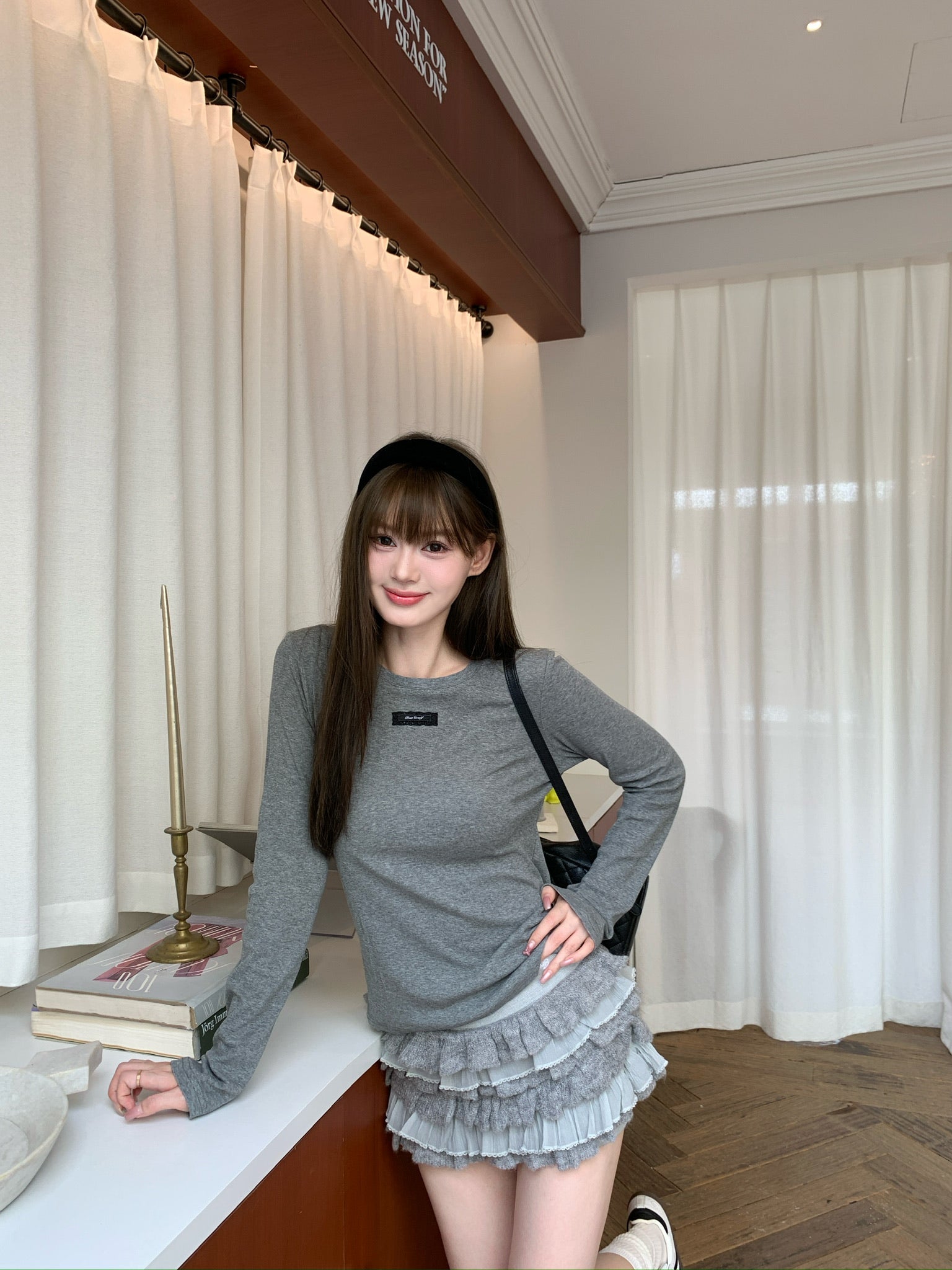 lace tag long sleeve T-shirts