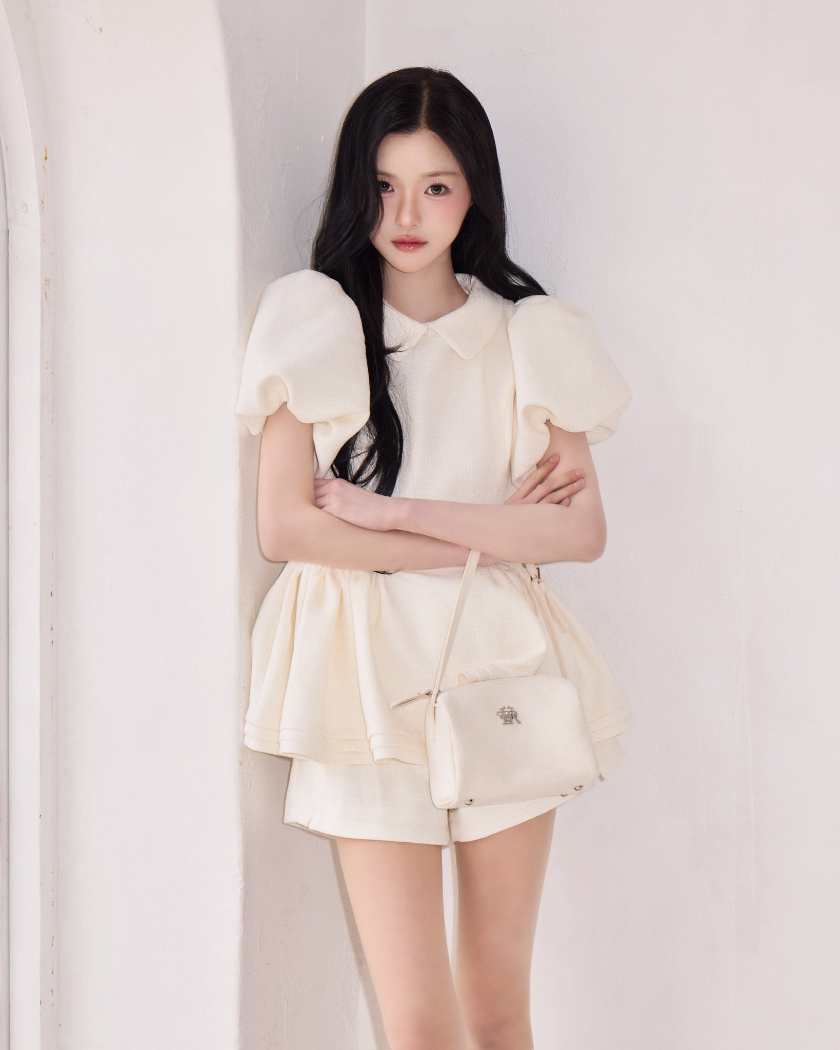 Daisy puff sleeve tweed tops