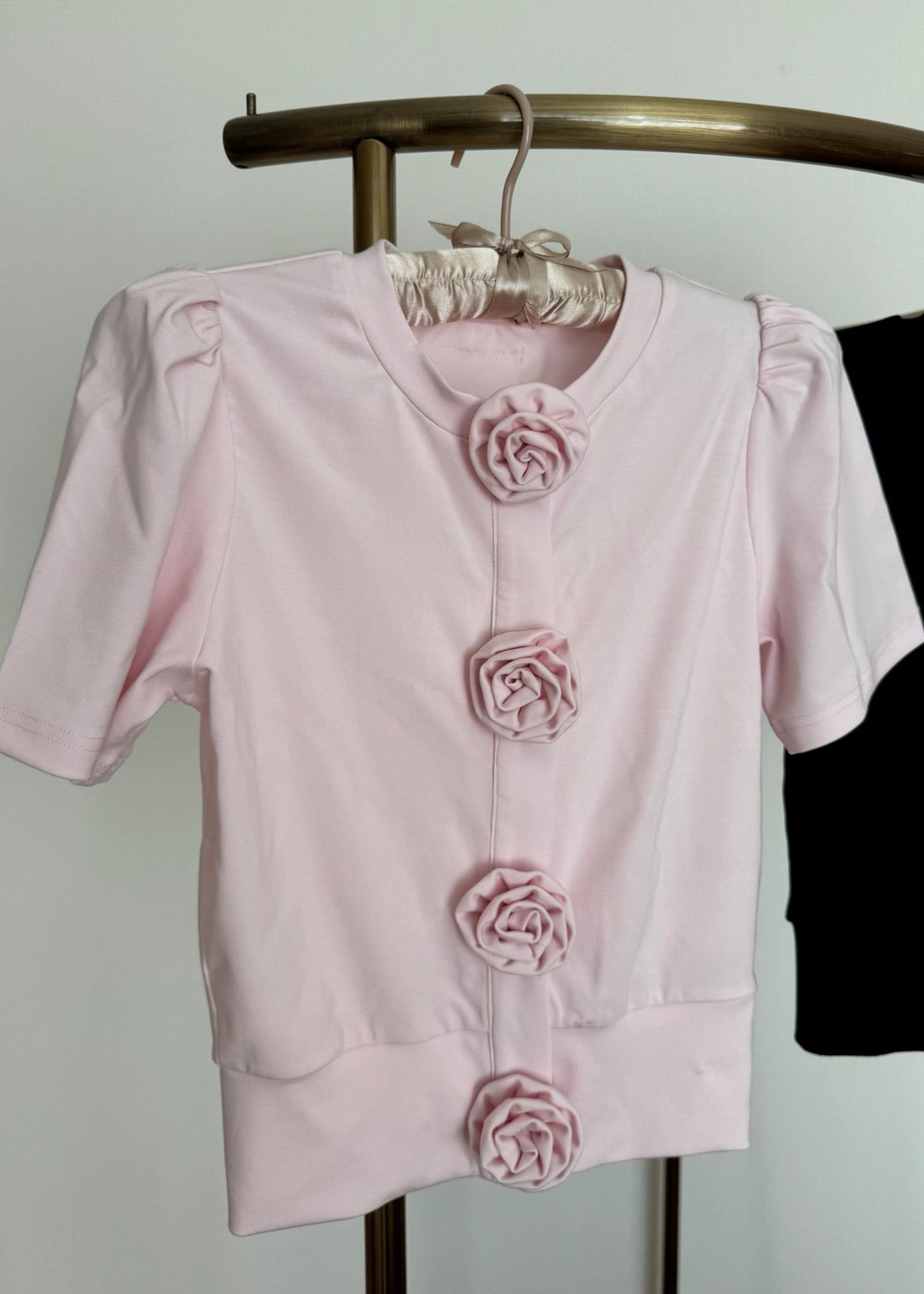 Rose flower motif short sleeve cardigan
