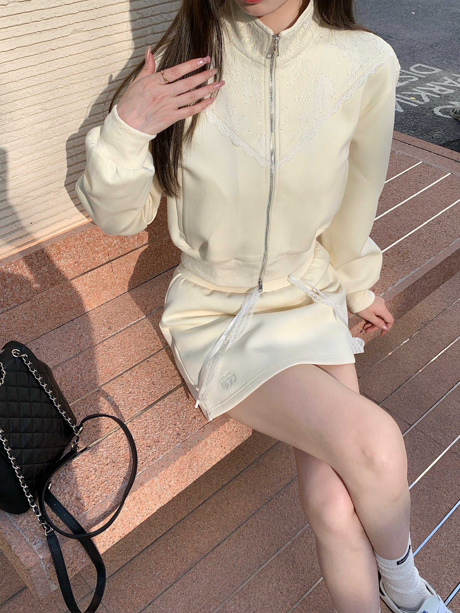 Bloom Lace Jersey tops