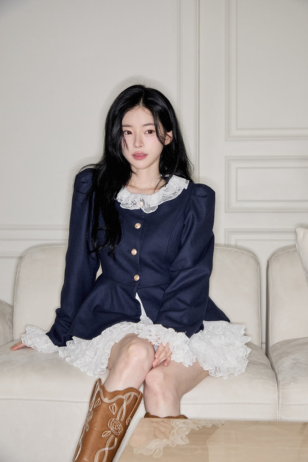 Russell lace mini skirt – Treat Ürself