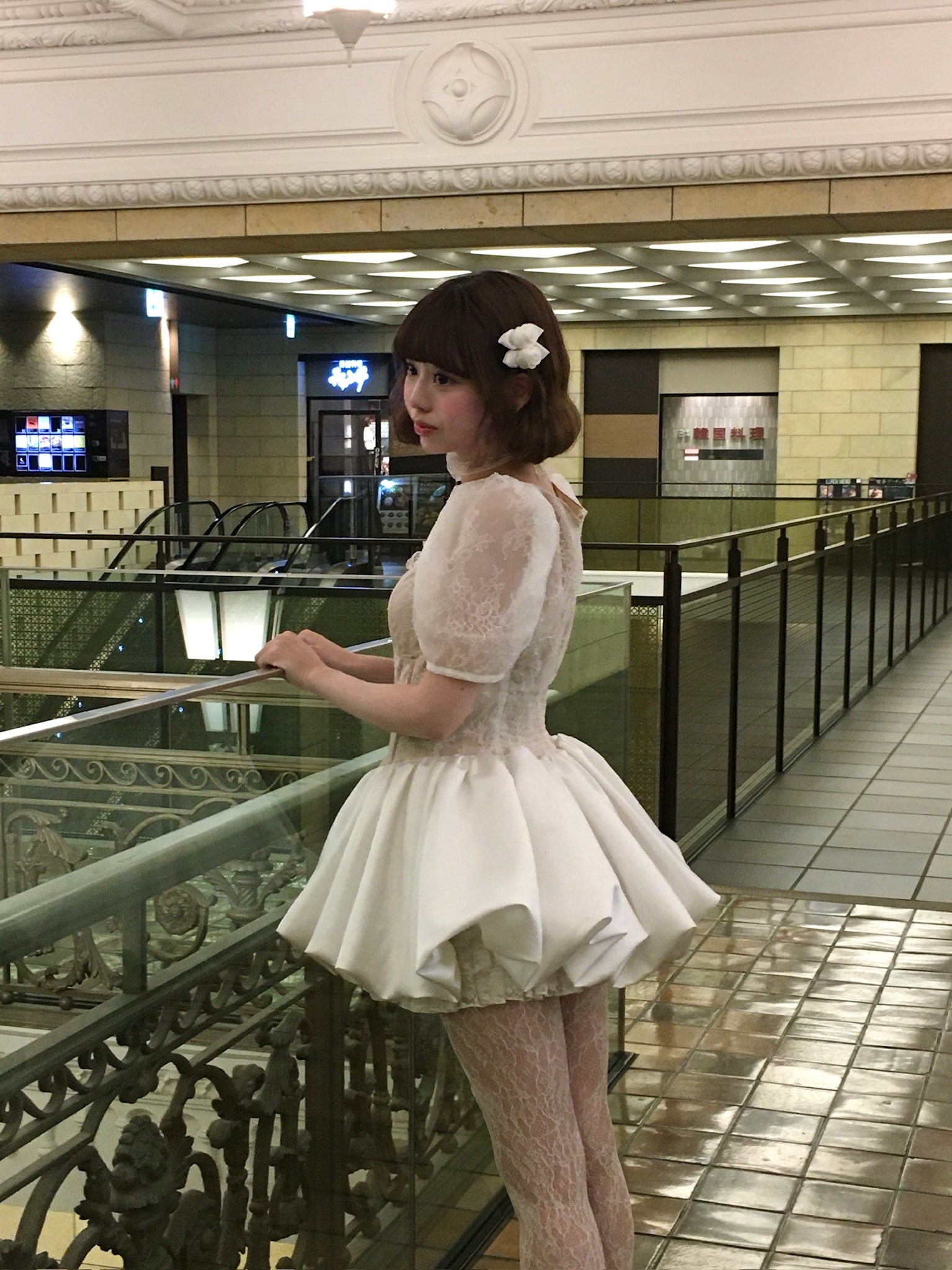 corset balloon lace satin dress(white)