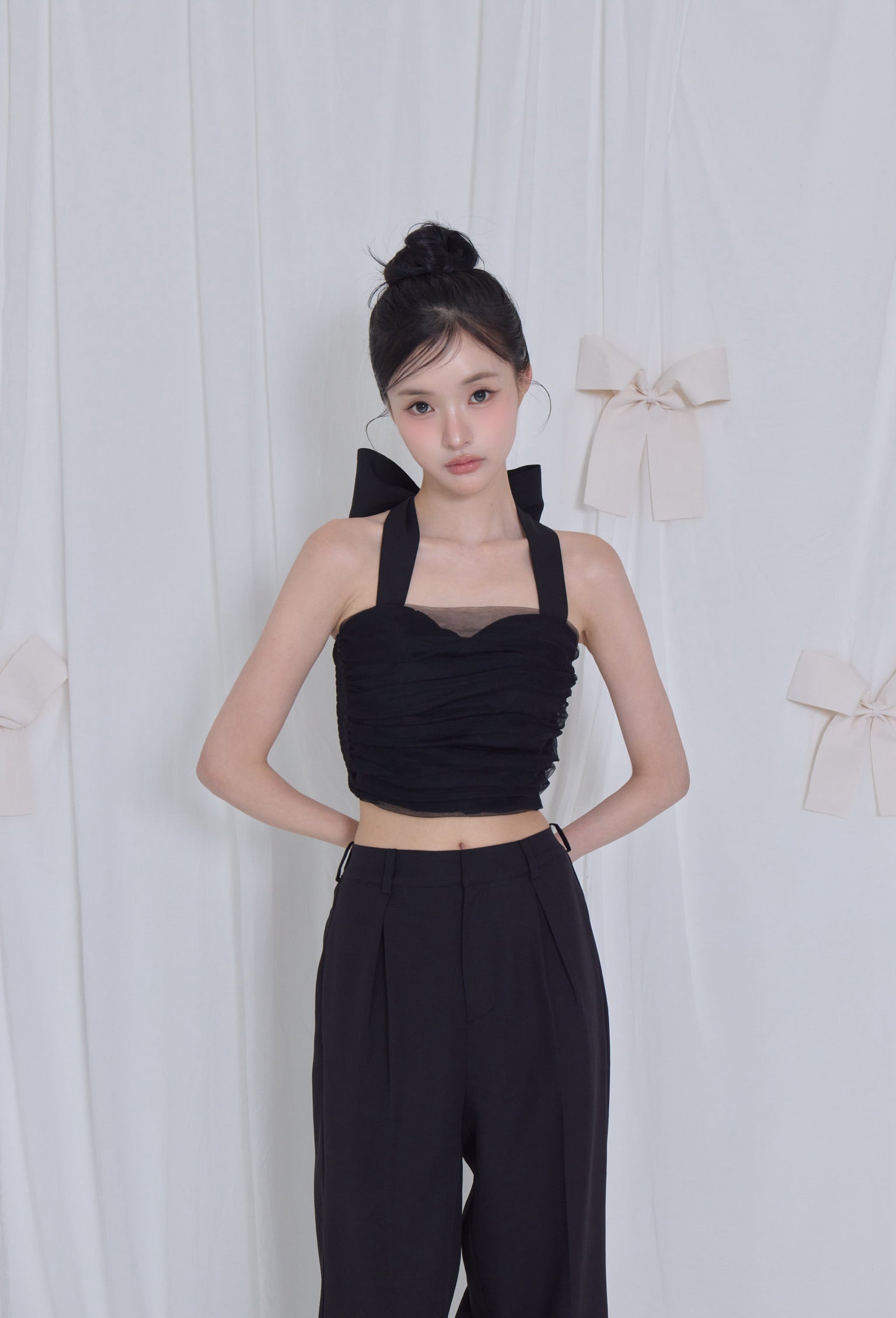 kitten ribbon tulle buister
