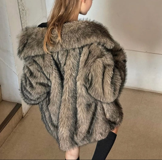 Treat Ürself fox fur coat