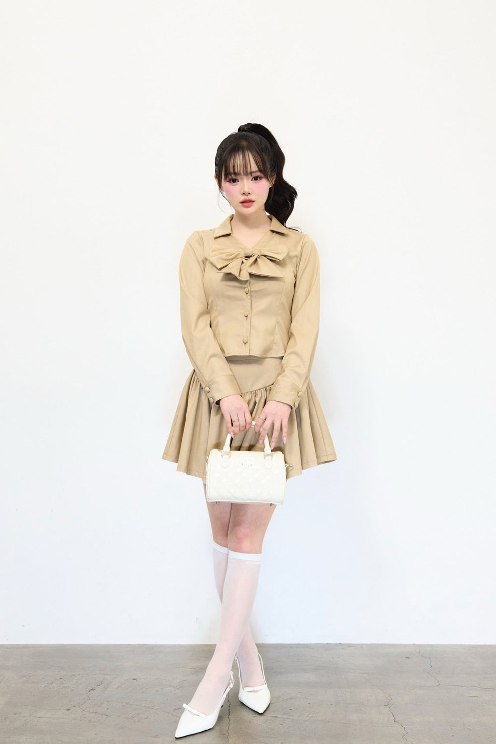 Ribbon tie blouse