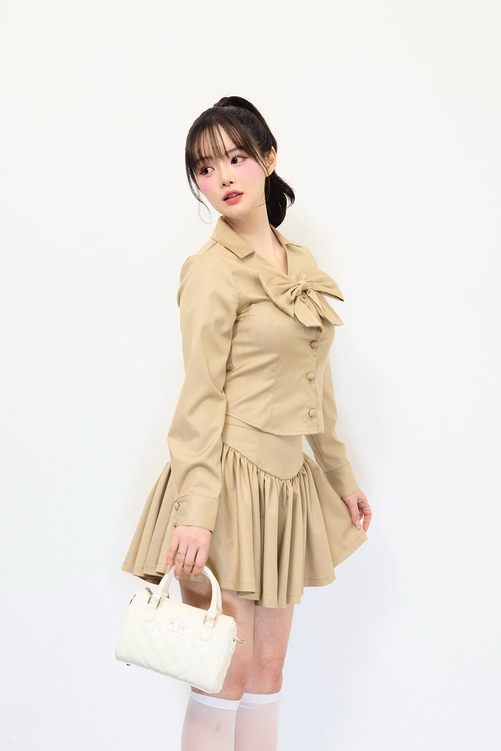 Gather flare mini skirt