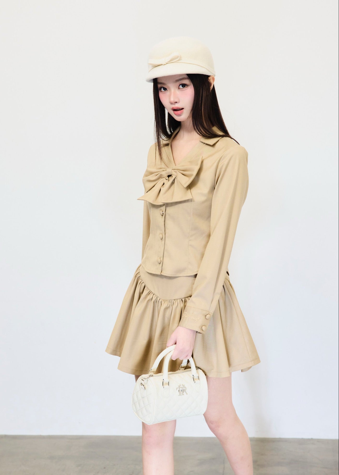 Ribbon tie blouse