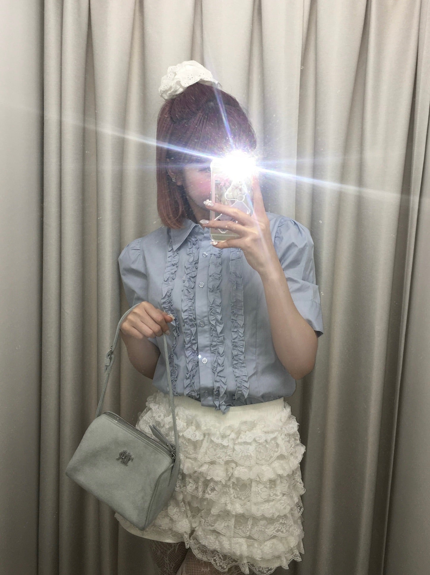 whip cream frill blouse