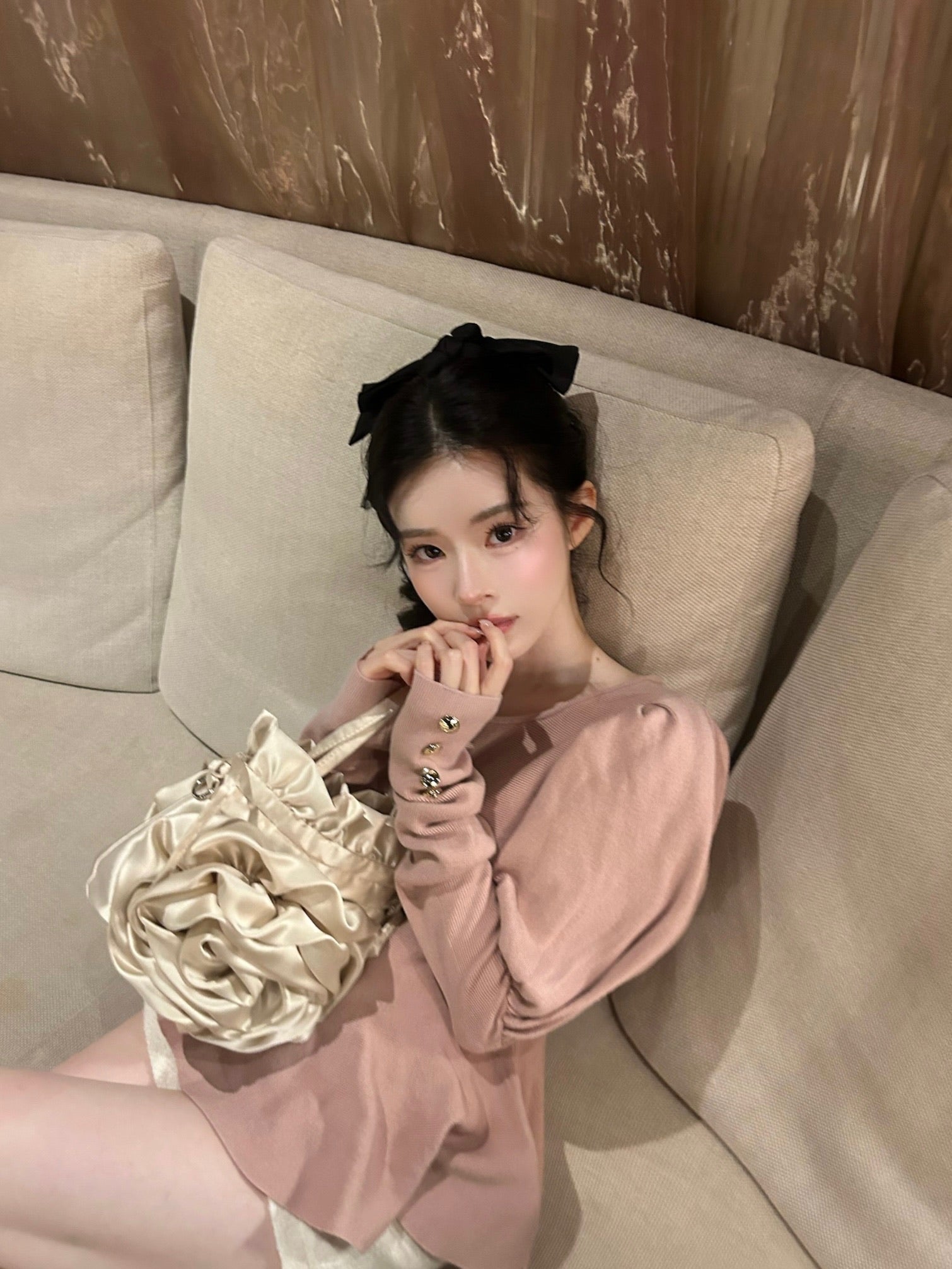 Volume sleeve peplum knit