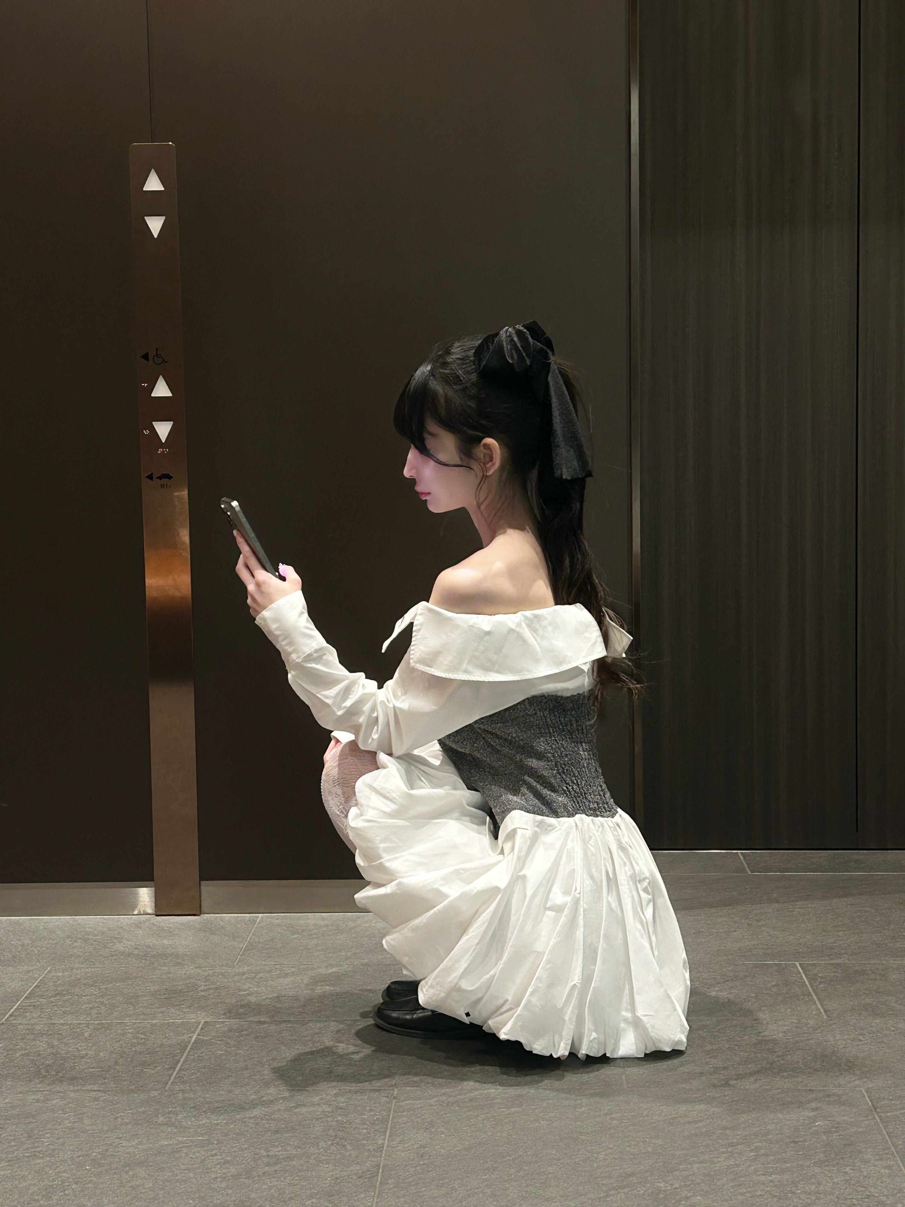 【予約販売2月中旬〜下旬】Elise Tweed Shirt one-piece