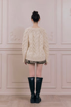 vintage like cable knit