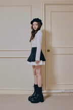Tiny bloom tops