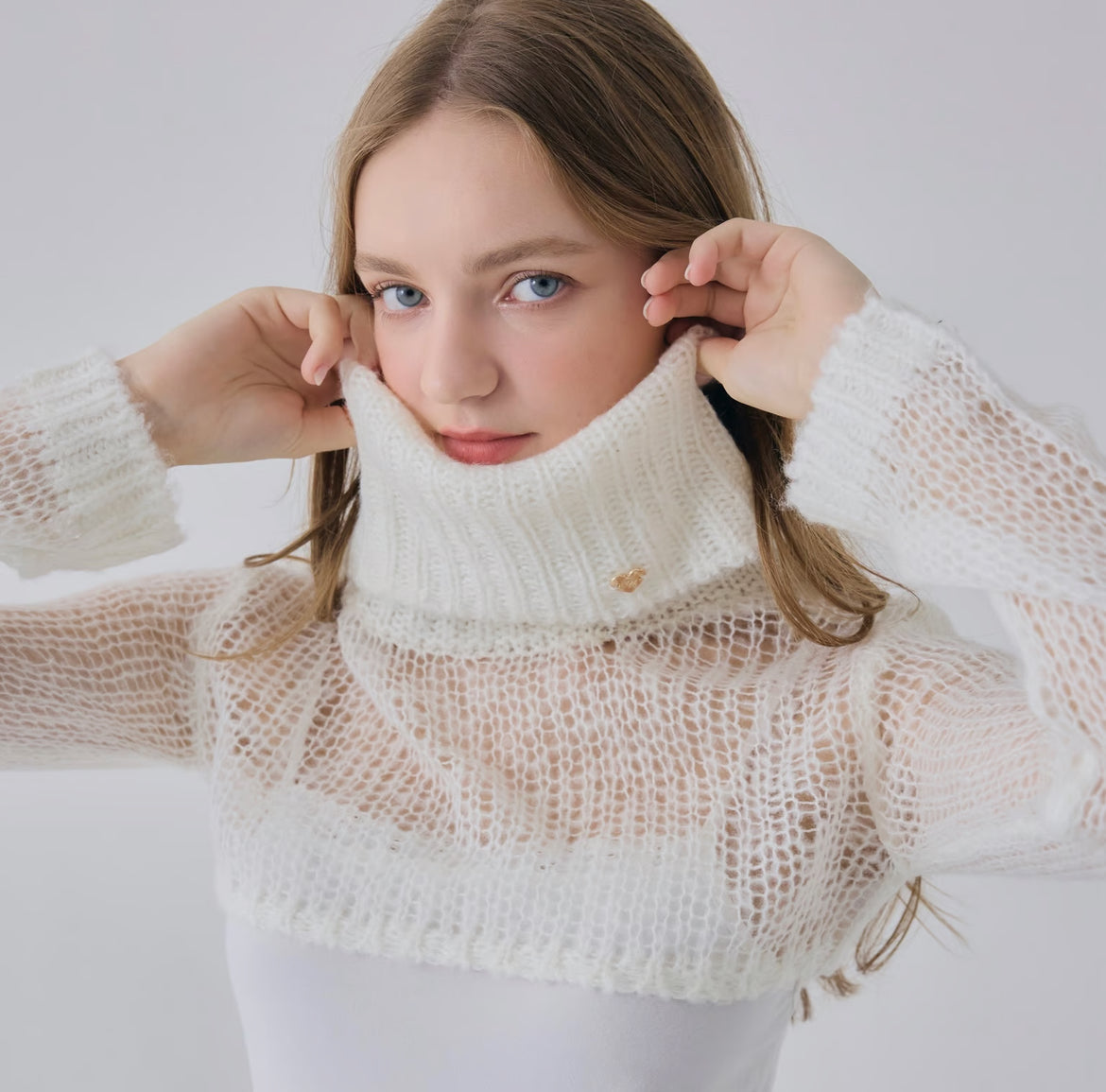 "meow" mohair like cropped knit