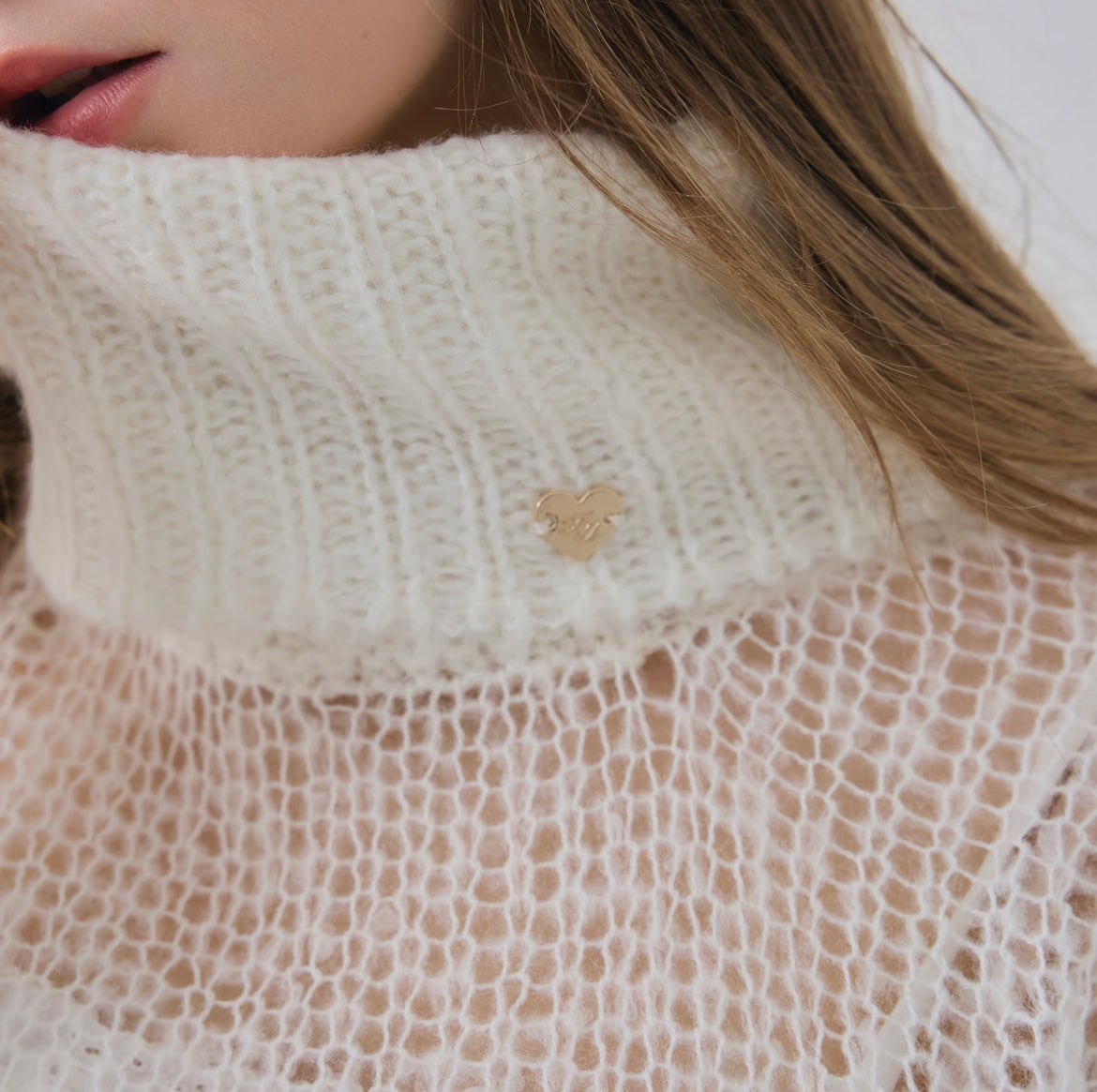 "meow" mohair like cropped knit