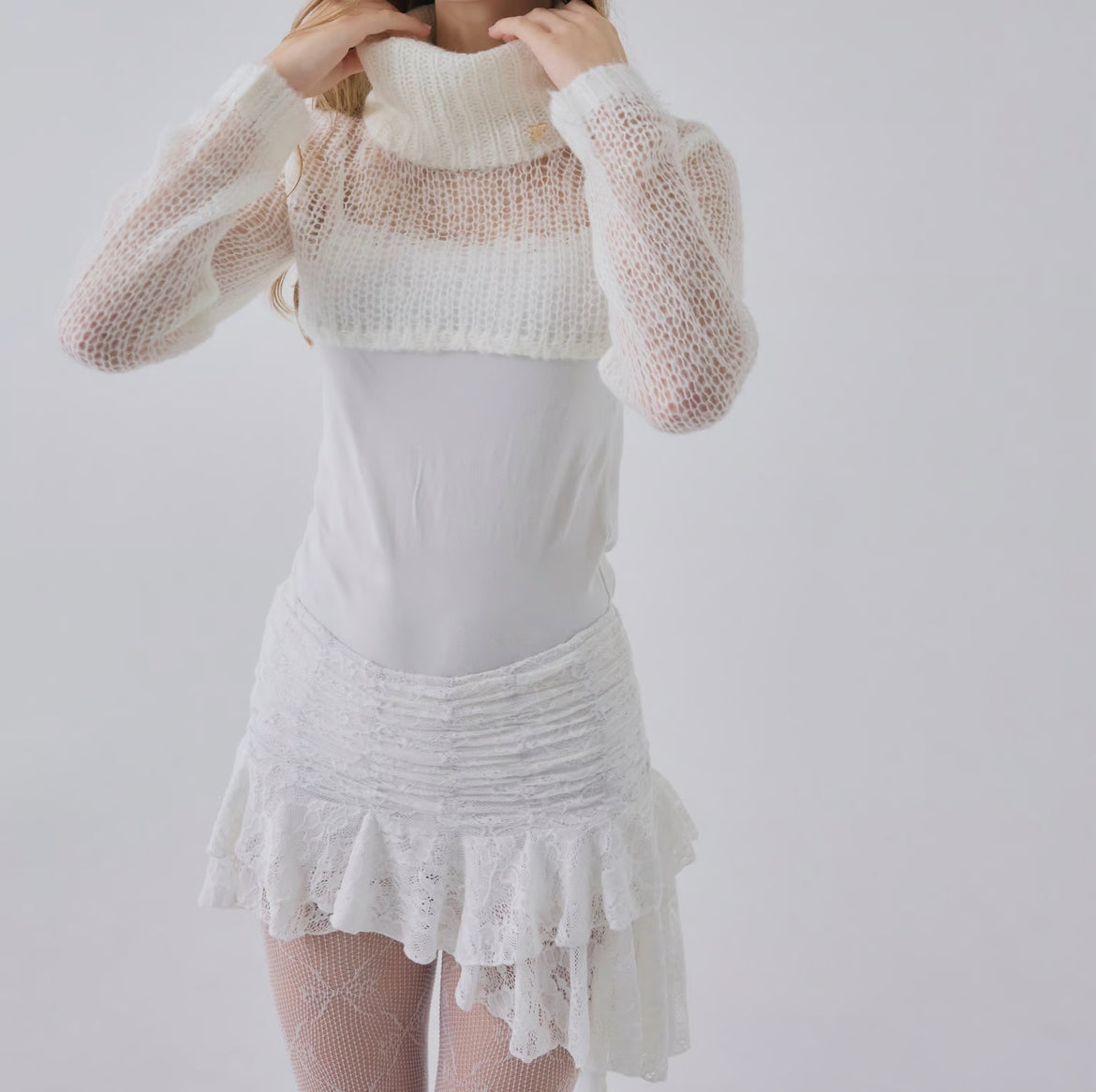 "meow" mohair like cropped knit