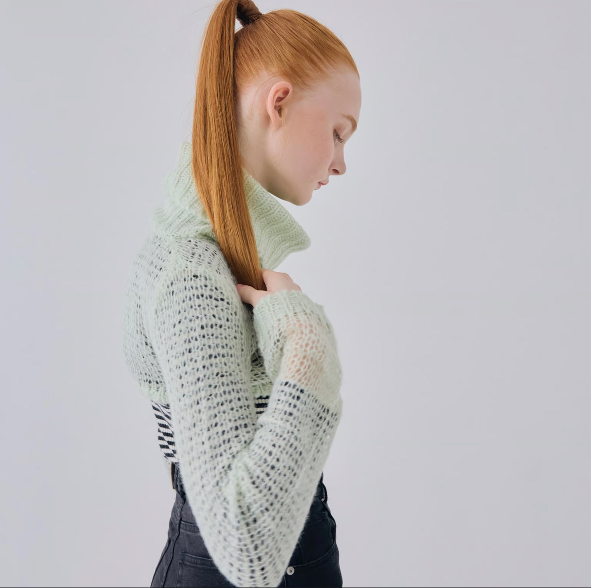 "meow" mohair like cropped knit