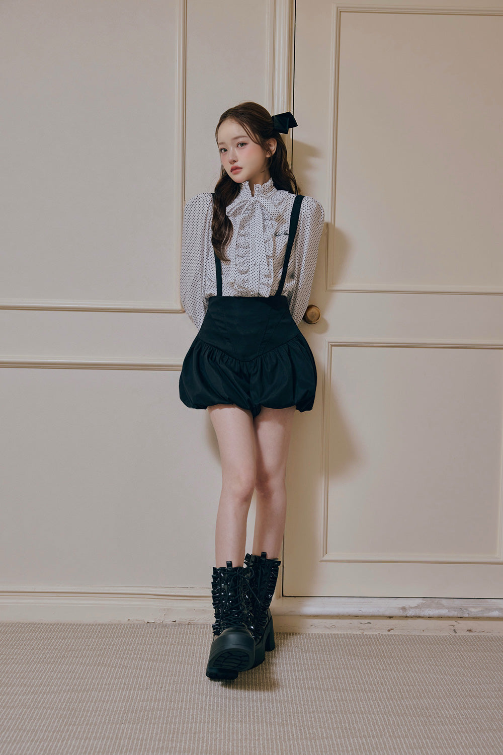 Stand collar frill blouse