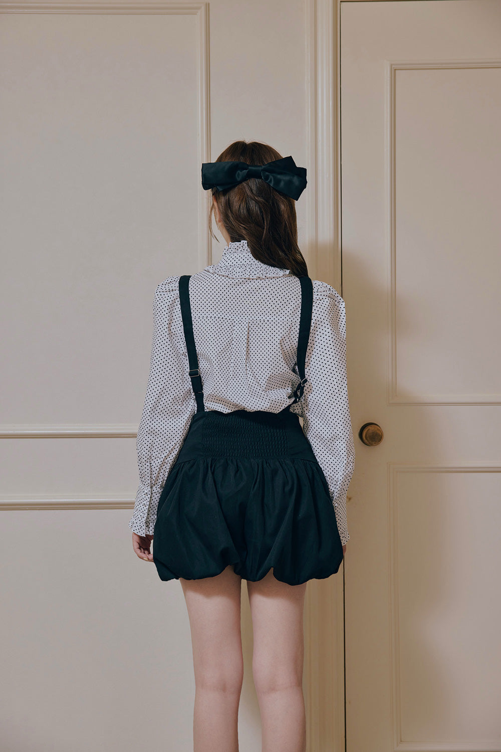 Stand collar frill blouse