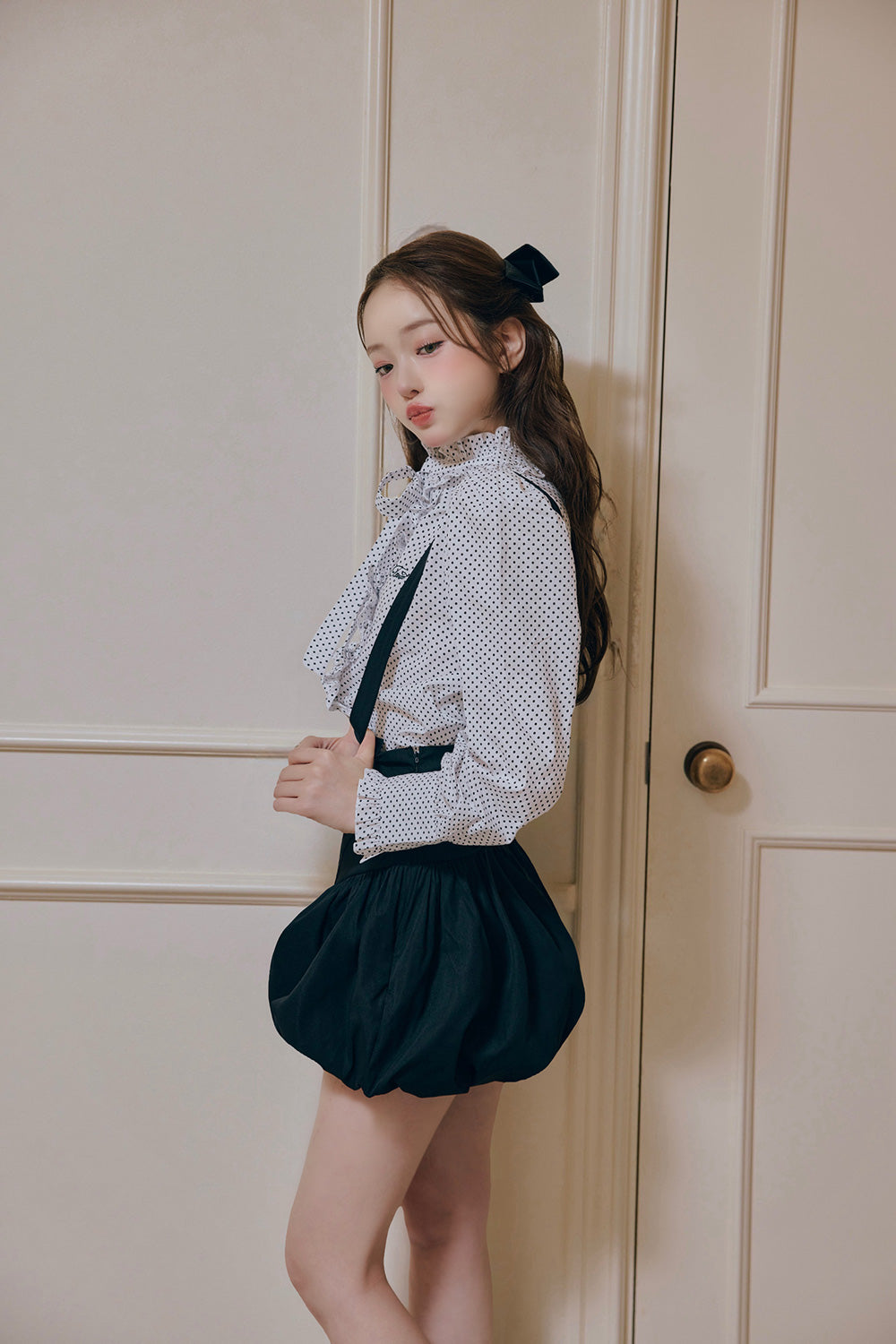 Stand collar frill blouse