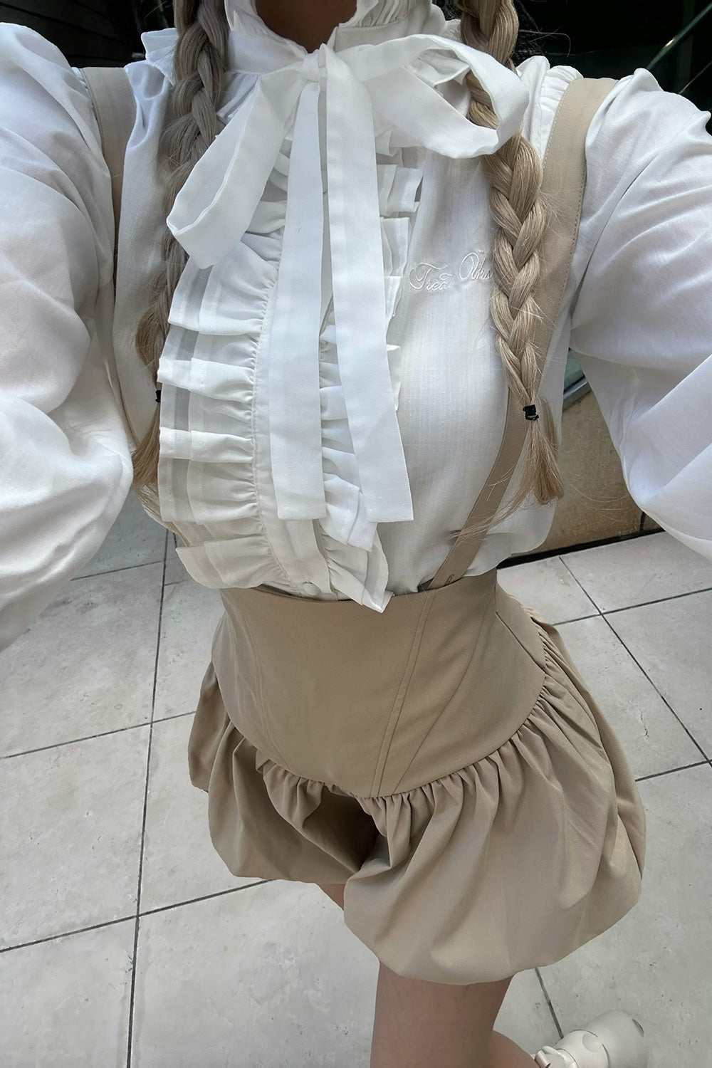 Stand collar frill blouse