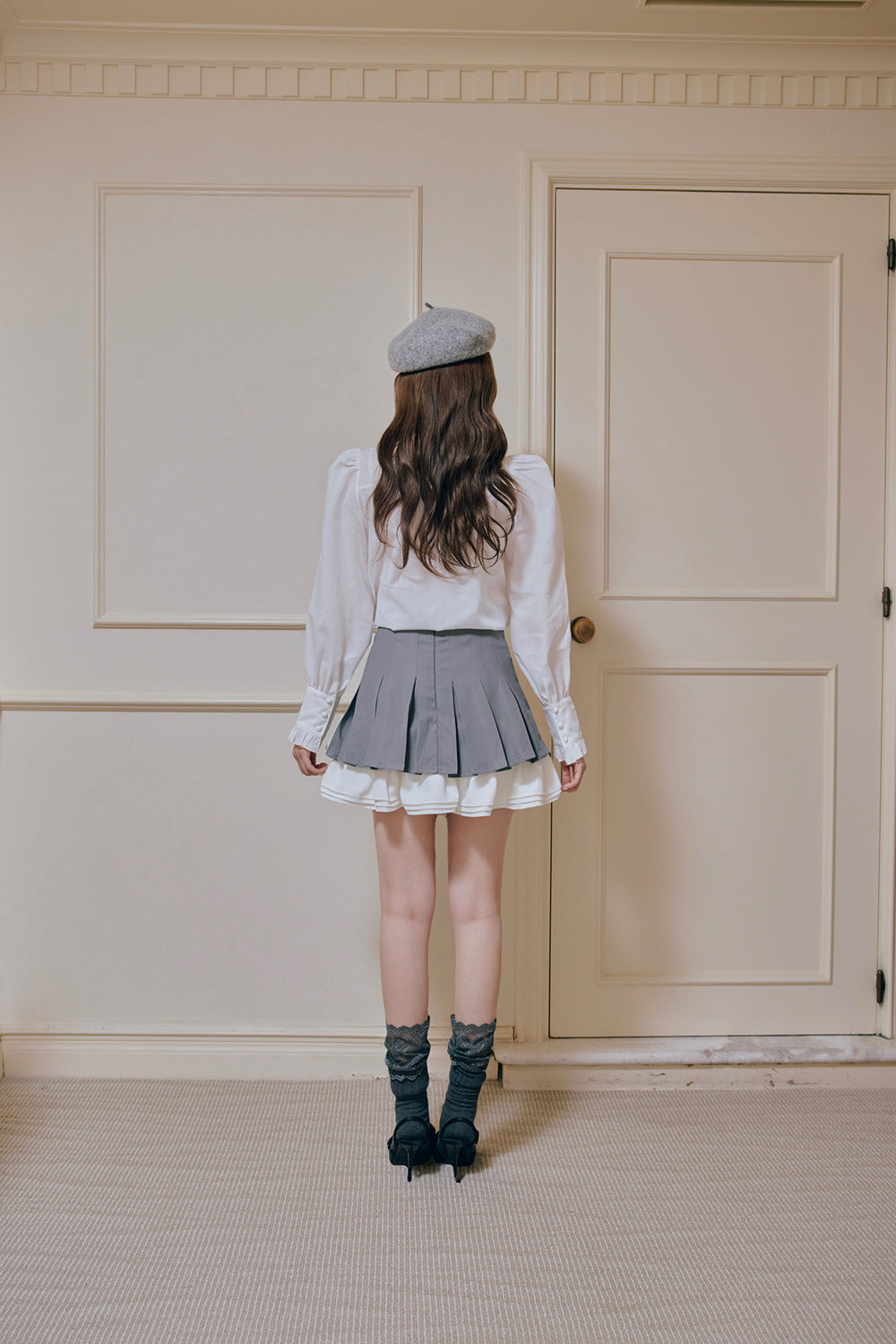 Stand collar frill blouse