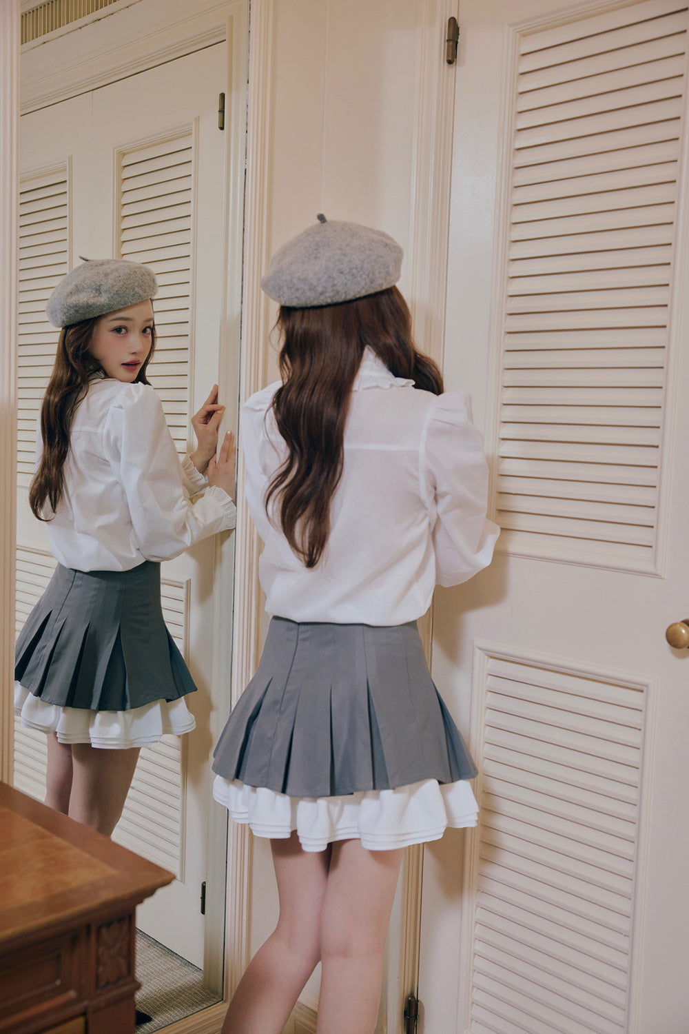 Stand collar frill blouse