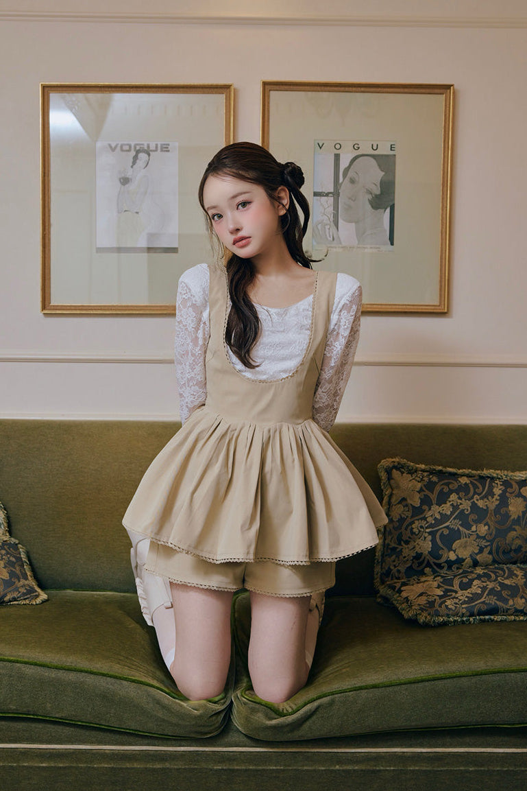 pâtissier peplum salopette
