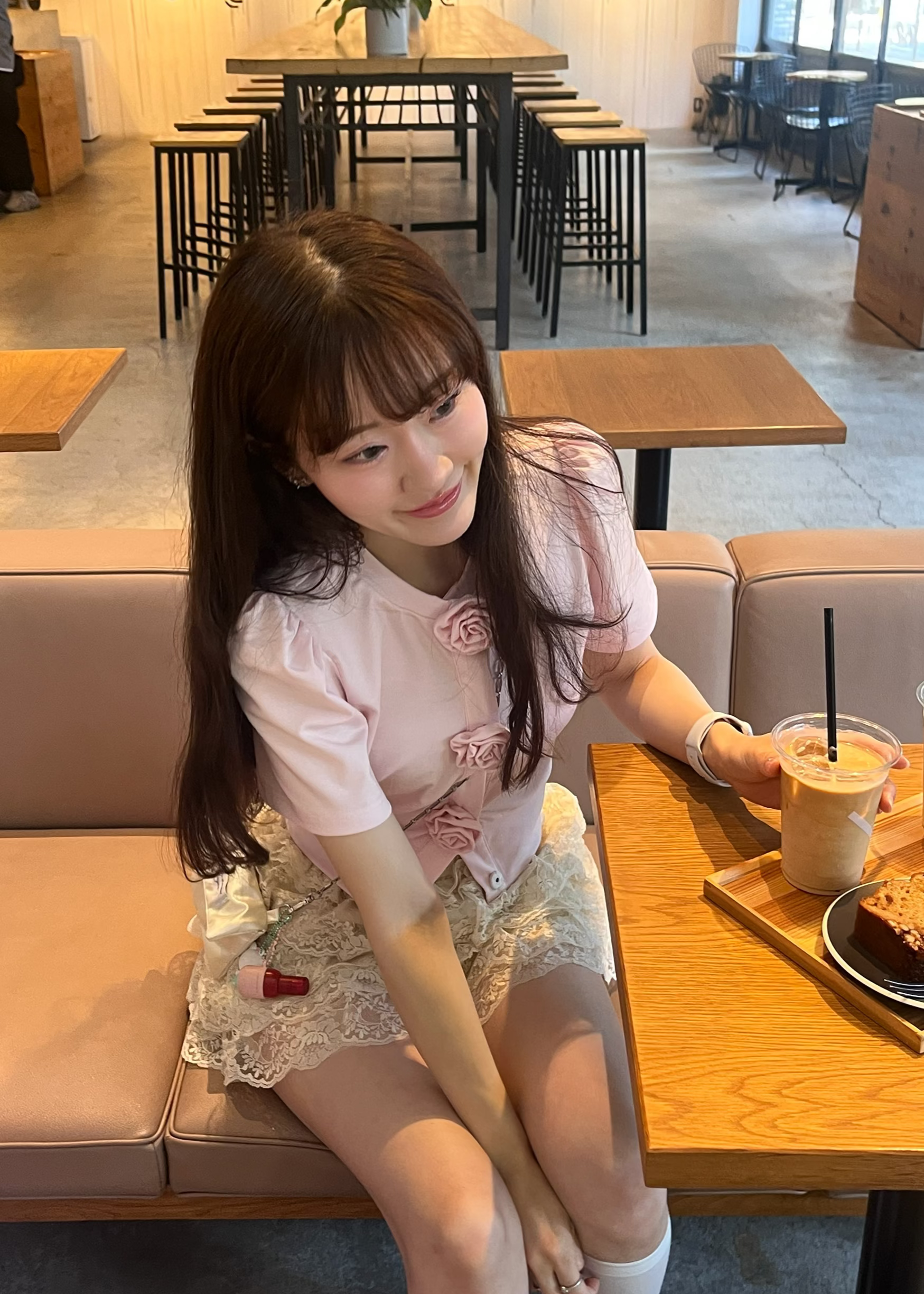 Rose flower motif short sleeve cardigan