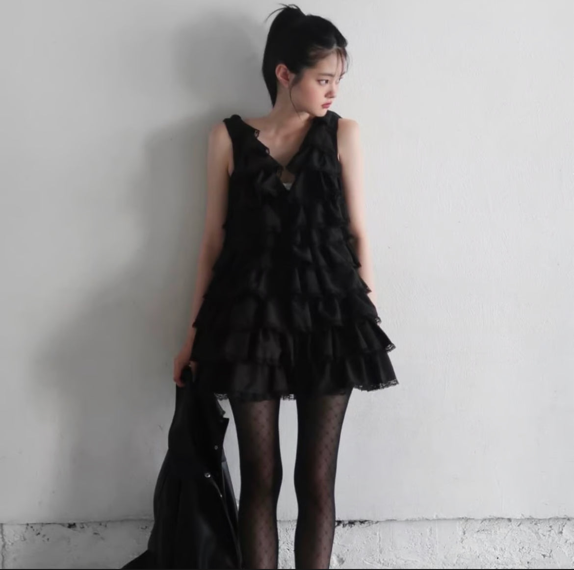 angel wings mini dress (black)