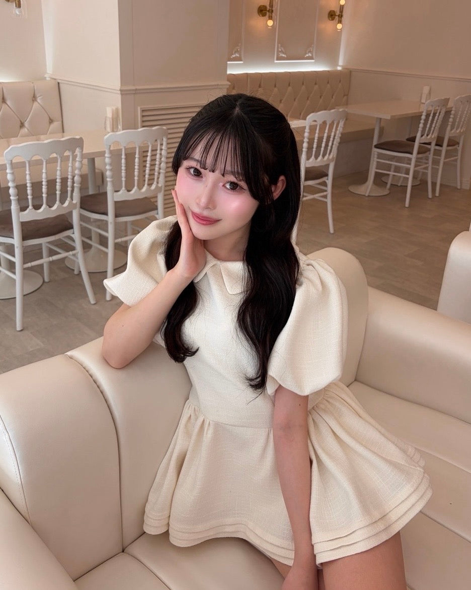 Daisy puff sleeve tweed tops