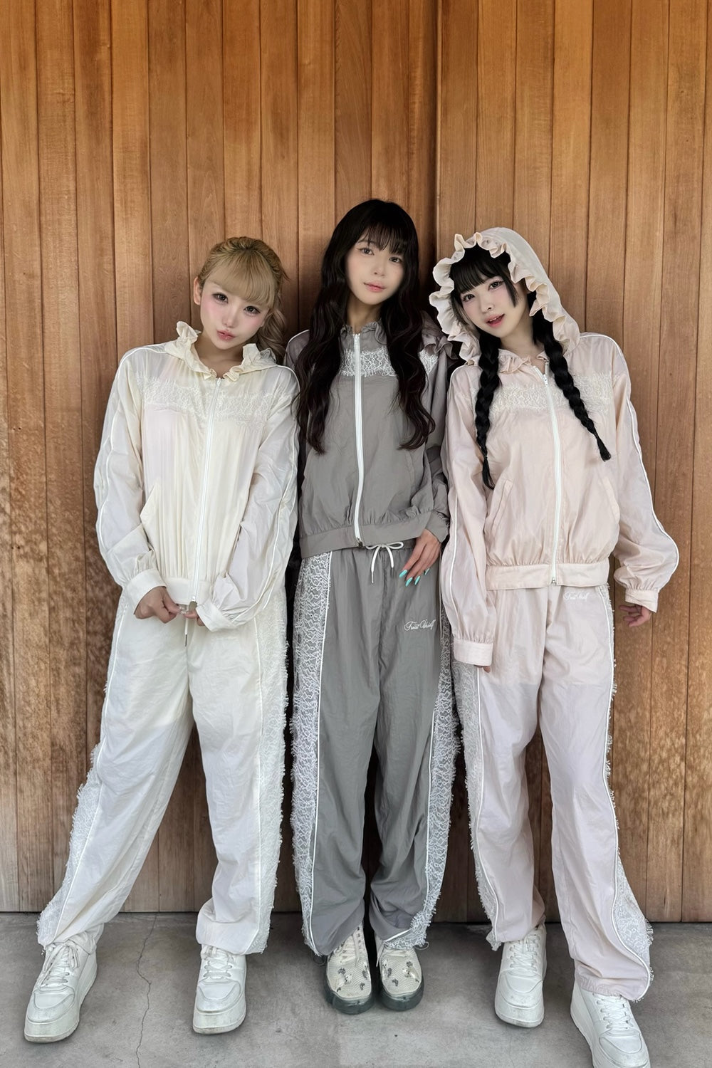 airy lace hoodie