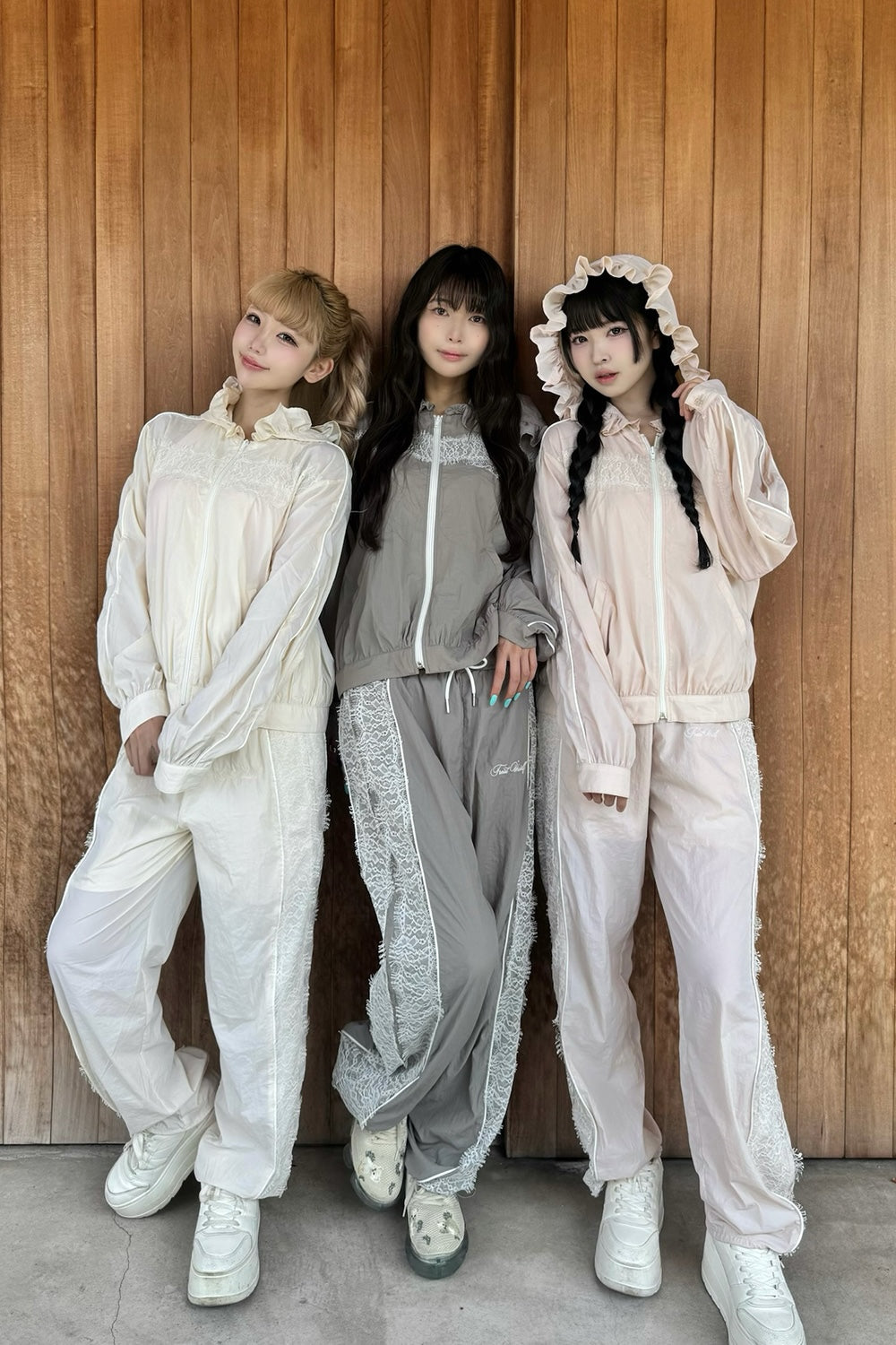 airy lace hoodie