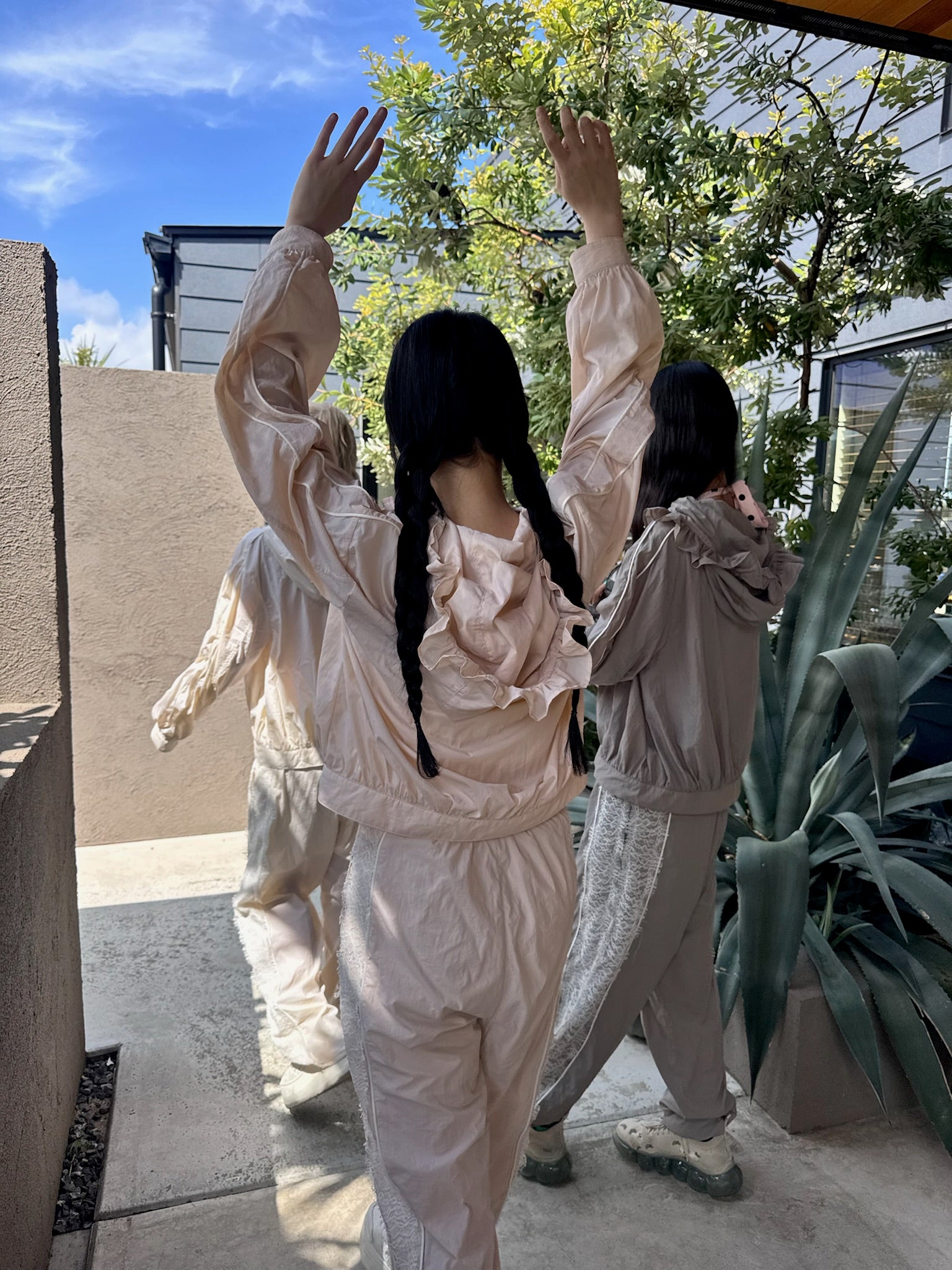 airy lace hoodie