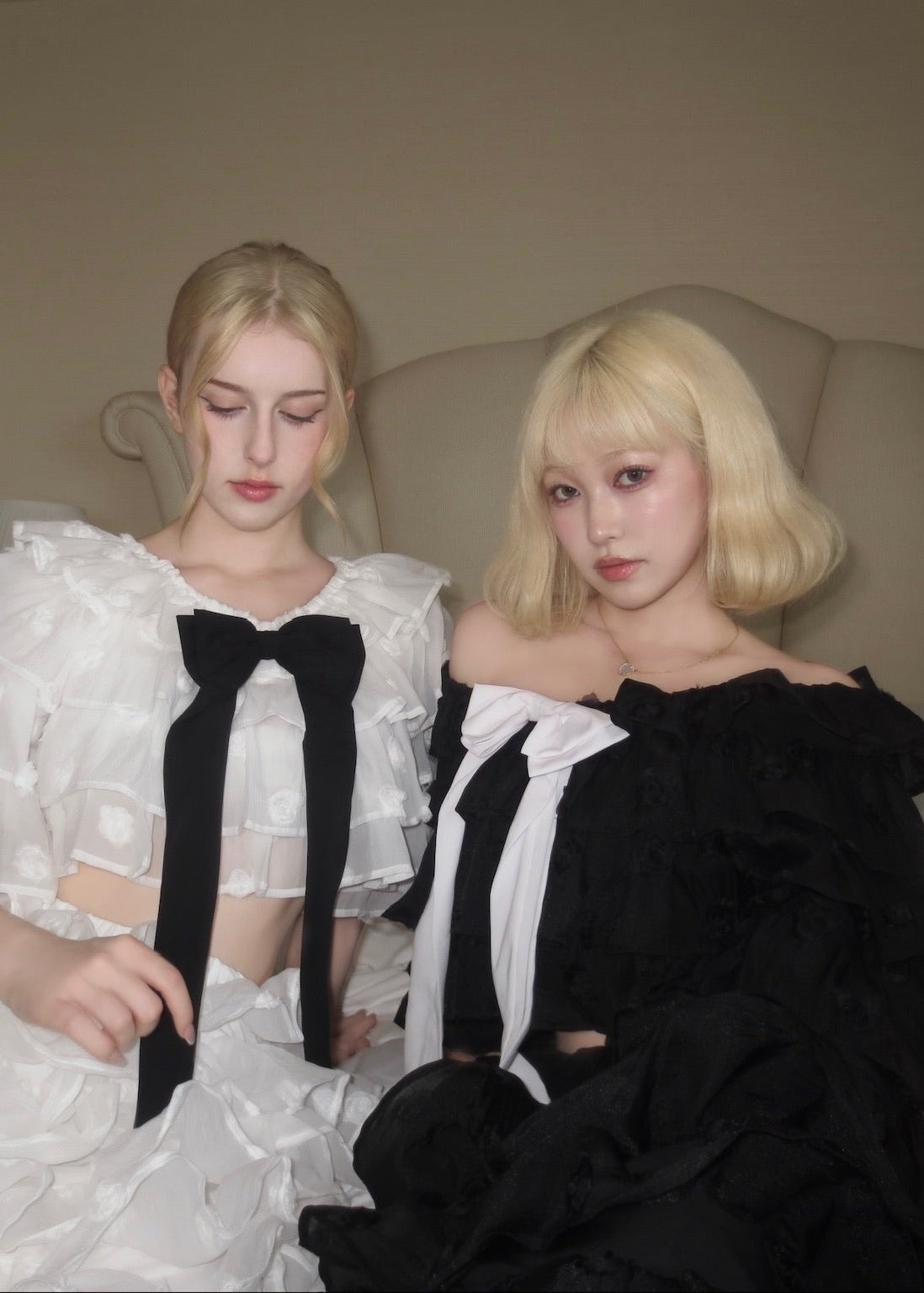 Lisa rose frill ribbon tops
