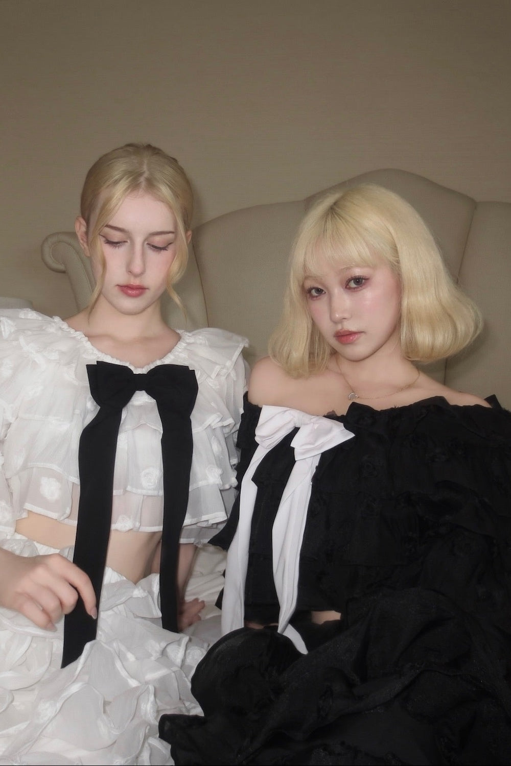 Lisa rose frill ribbon tops