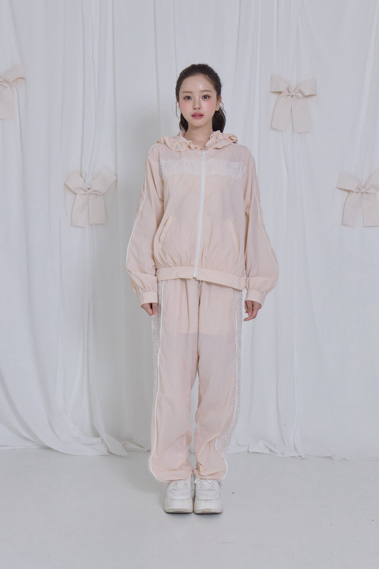 airy lace hoodie