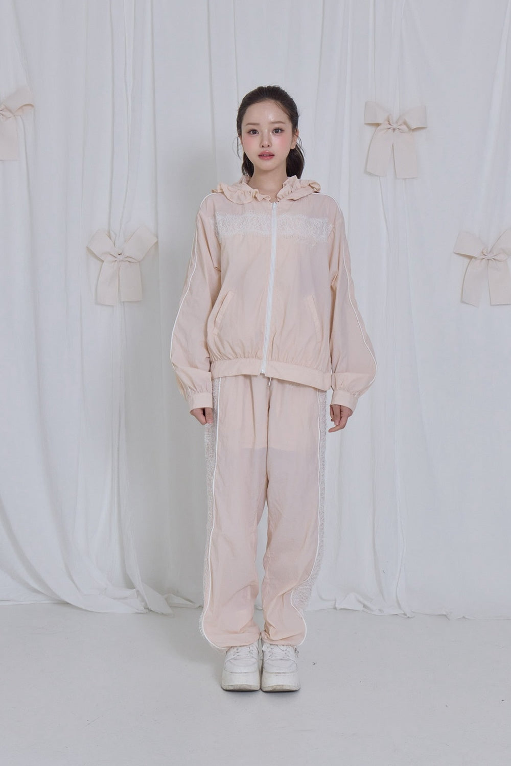 airy lace hoodie