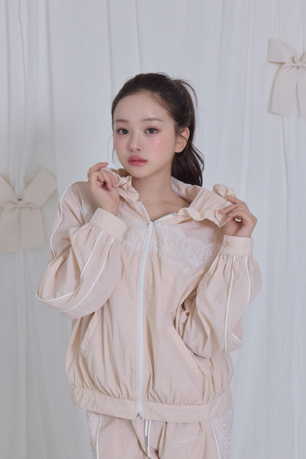 airy lace hoodie