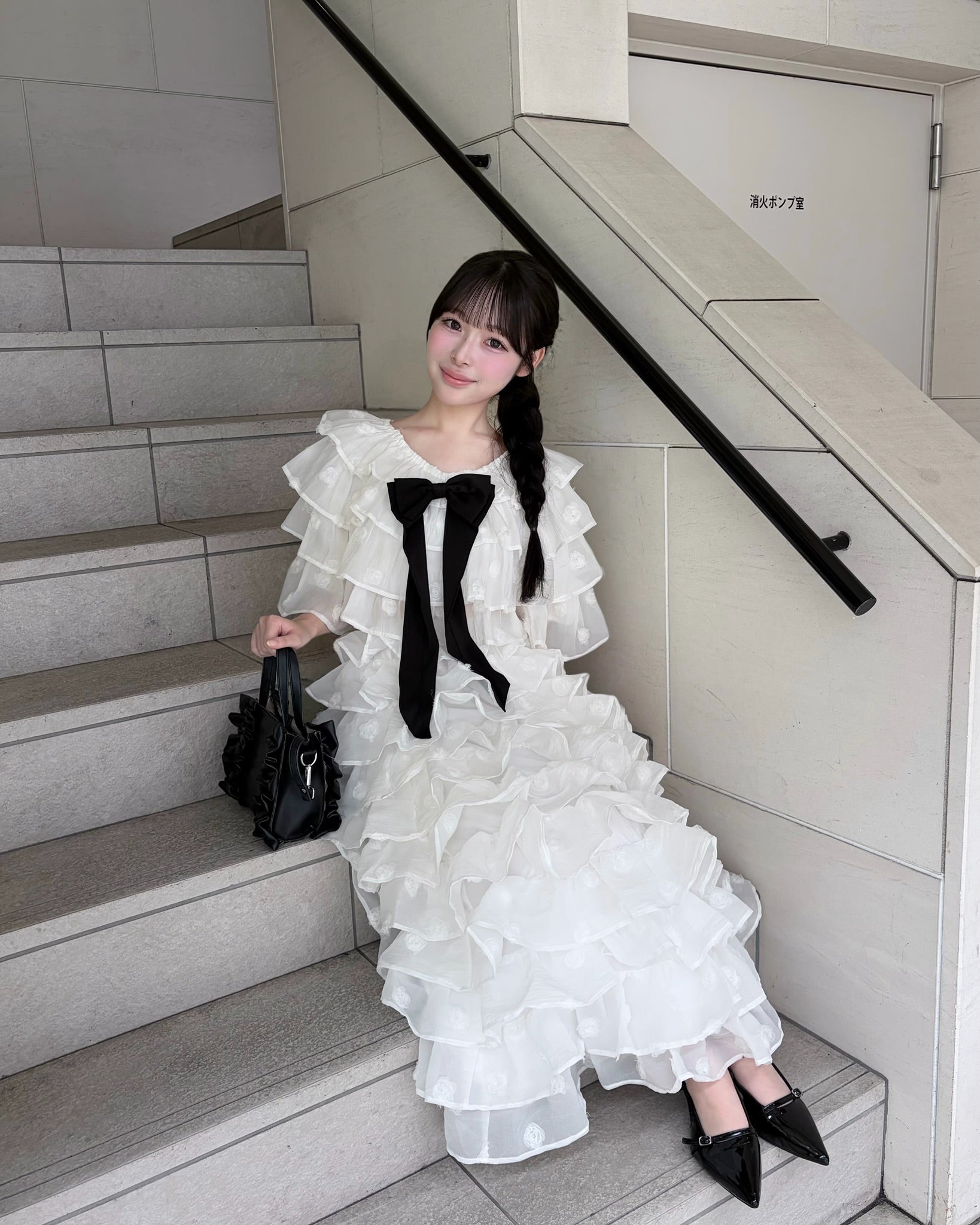 Lisa rose frill ribbon tops