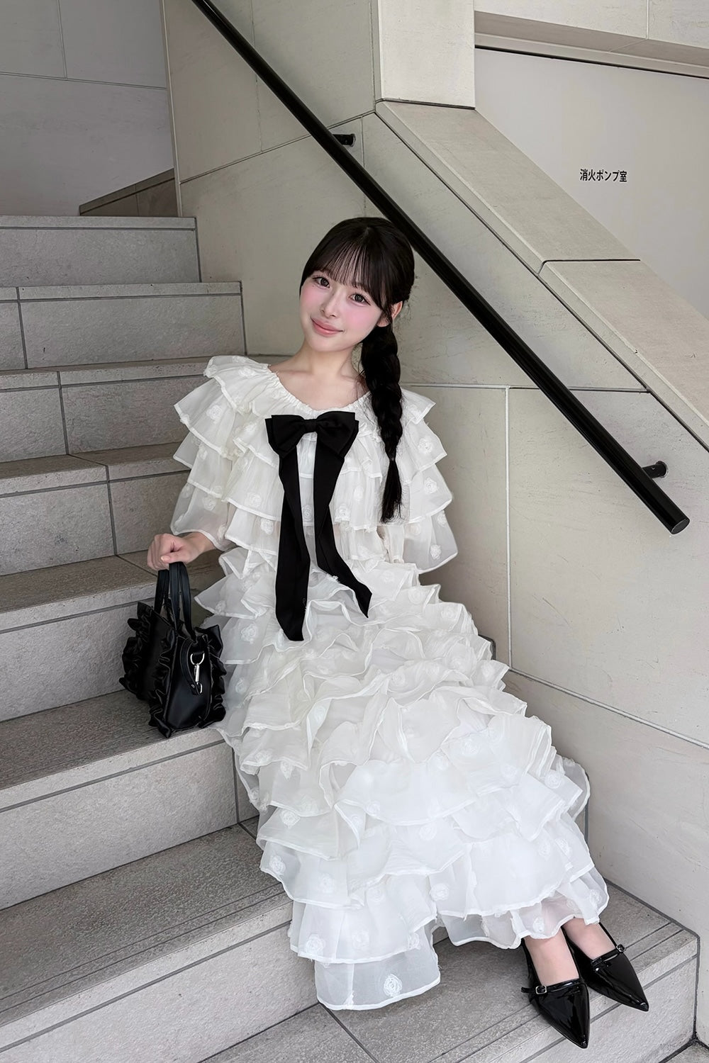 Lisa rose frill ribbon tops