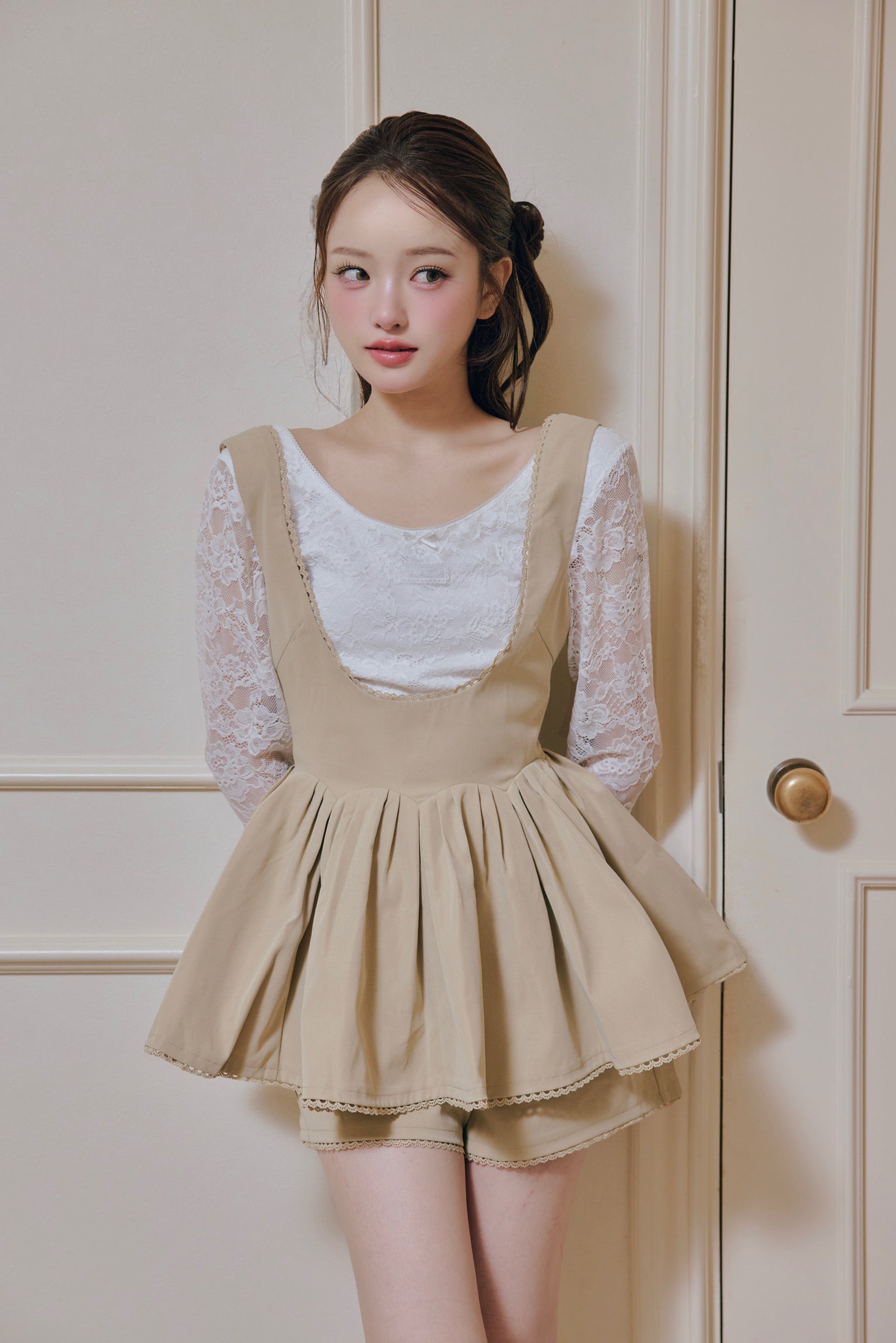 pâtissier peplum salopette