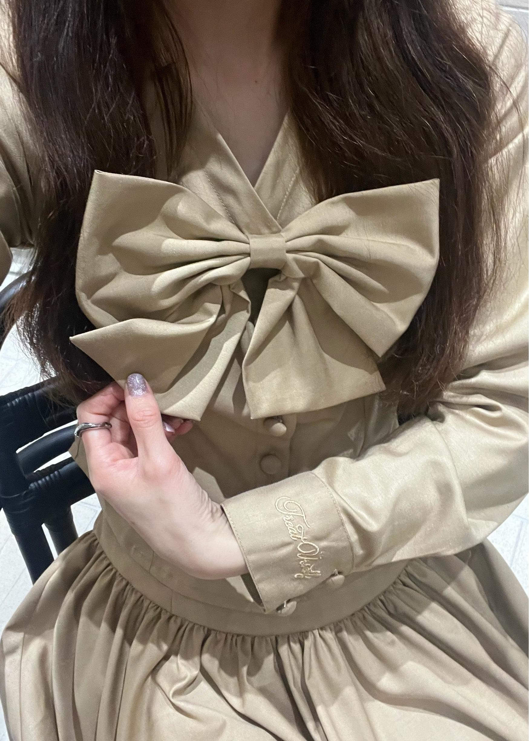 Ribbon tie blouse