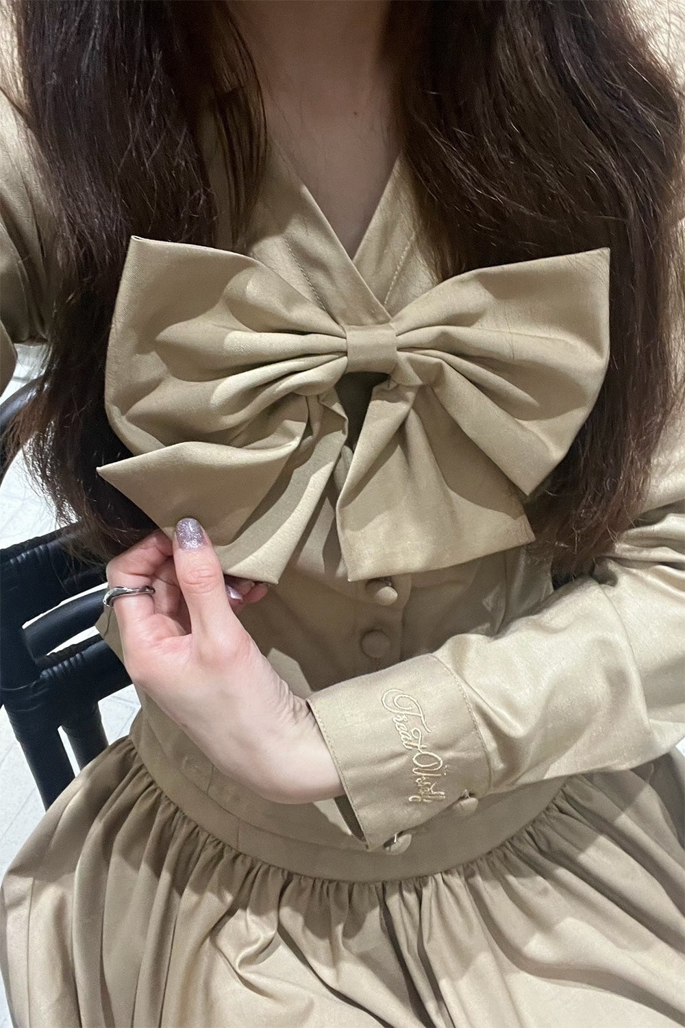 Ribbon tie blouse