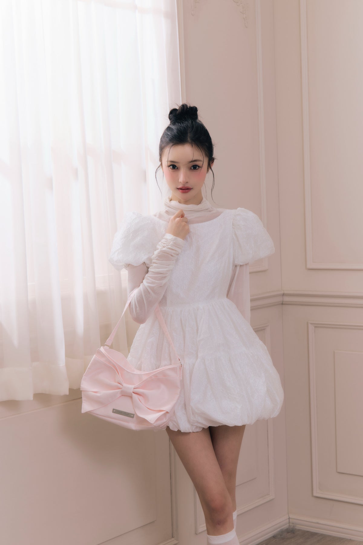 ribbon shape hand bag