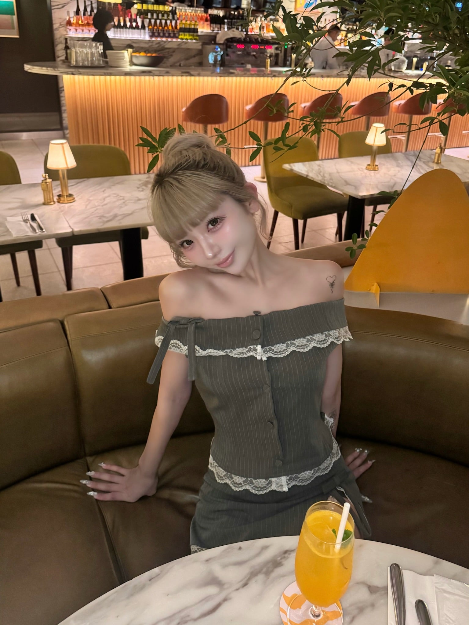 Juliet stripe off sholder tops